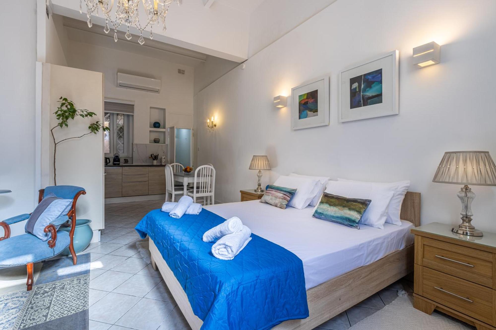 Cozy Carisma Lodging - Central, New And Independent Studio Apartment Слима Экстерьер фото